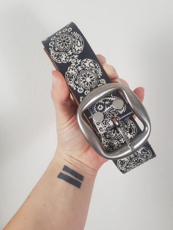 Lucky Brand Leather Belt Paisley Floral Design Women\'s Size L Large Silver Belt main image 5